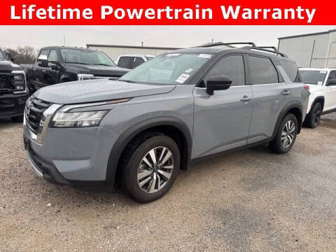 2024 Nissan Pathfinder SL