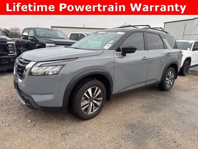 2024 Nissan Pathfinder SL