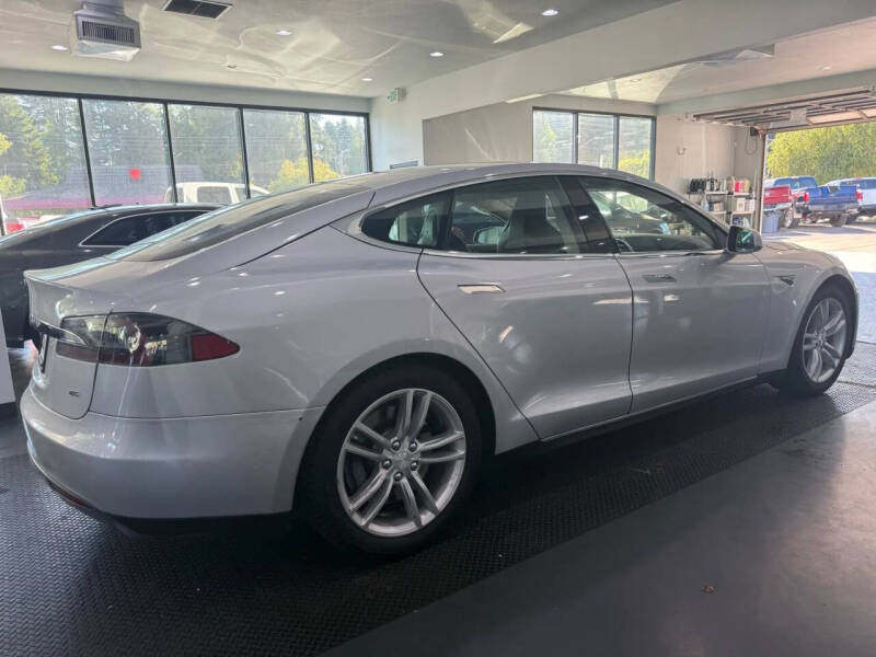 2013 Tesla Model S