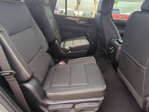 2025 GMC Yukon Elevation