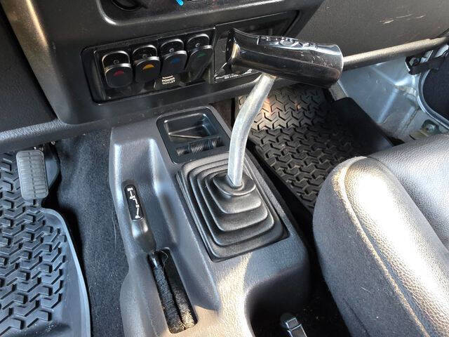 2003 Jeep Wrangler SE