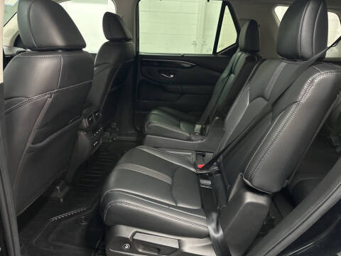2023 Honda Pilot EX-L w/Rear Captain's Chairs
