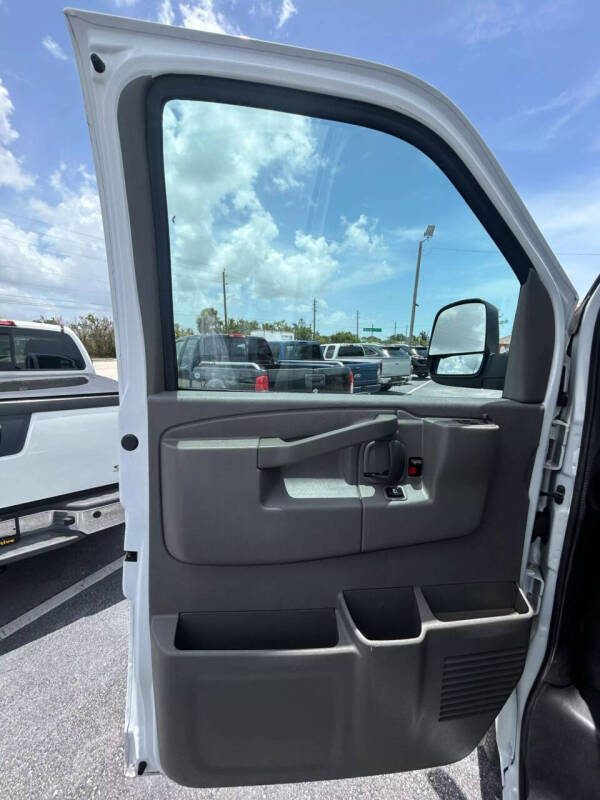 2021 Chevrolet Express 2500