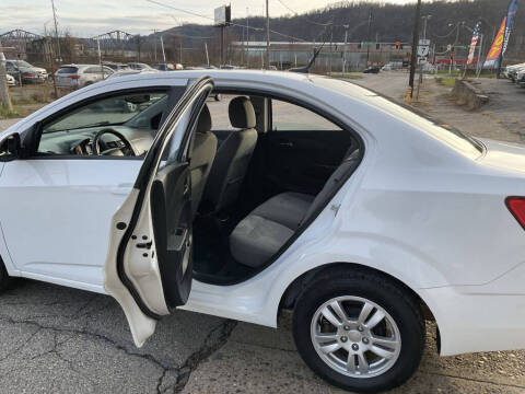 2012 Chevrolet Sonic LS
