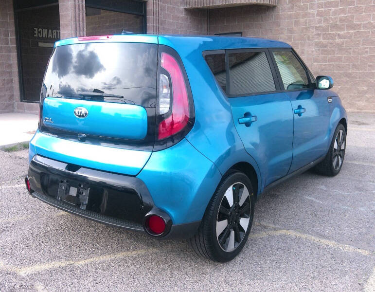 2016 Kia Soul +