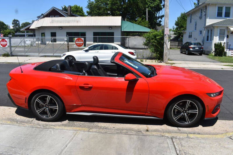 2024 Ford Mustang EcoBoost