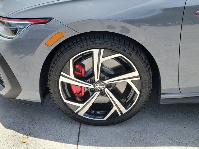 2026 Volkswagen Golf GTI SE