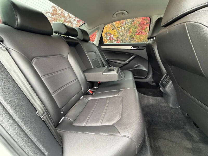 2021 Volkswagen Passat SE