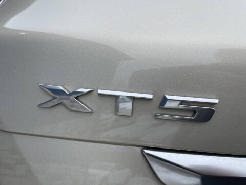 2017 Cadillac XT5 Platinum