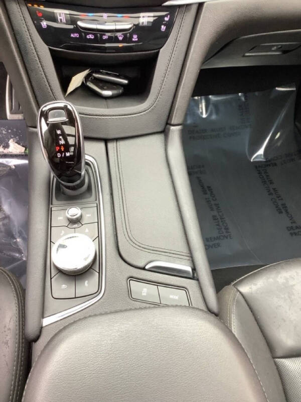 2021 Cadillac XT5 Sport