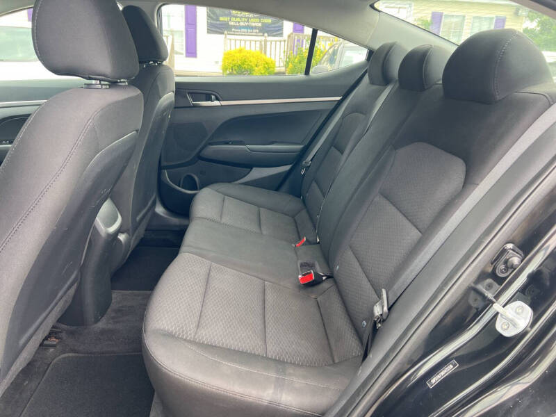 2019 Hyundai Elantra SE