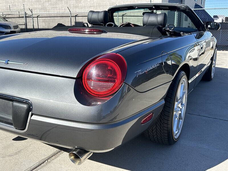2003 Ford Thunderbird