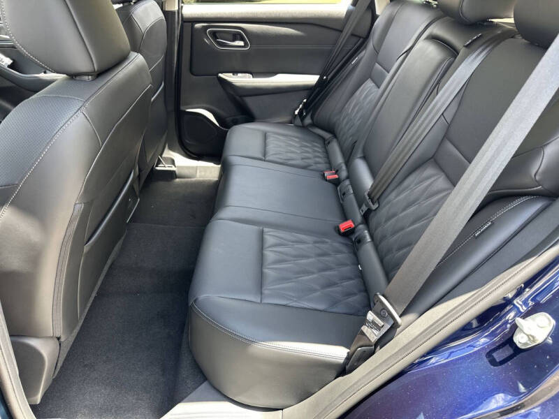 2025 Nissan Rogue Platinum