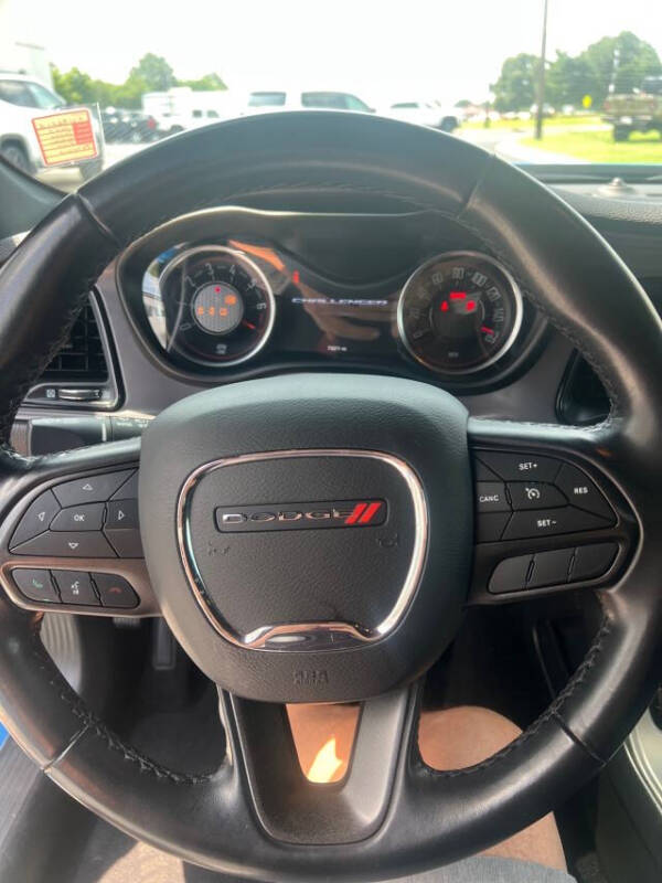 2023 Dodge Challenger SXT