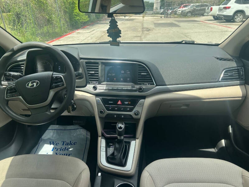 2018 Hyundai Elantra SEL