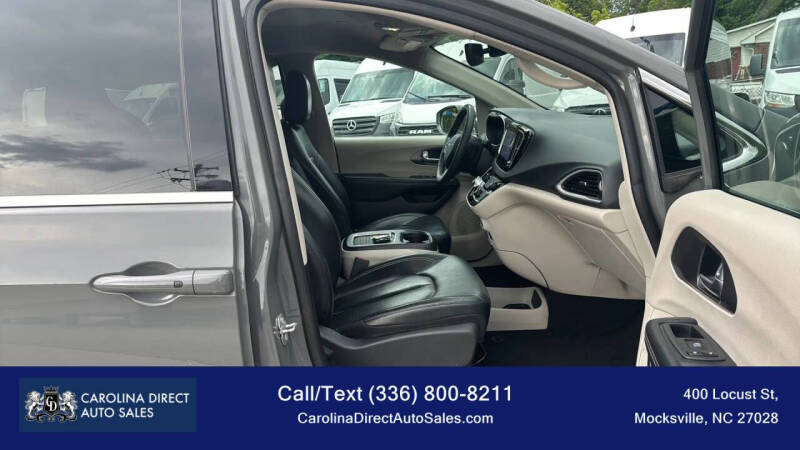 2022 Chrysler Pacifica Touring L
