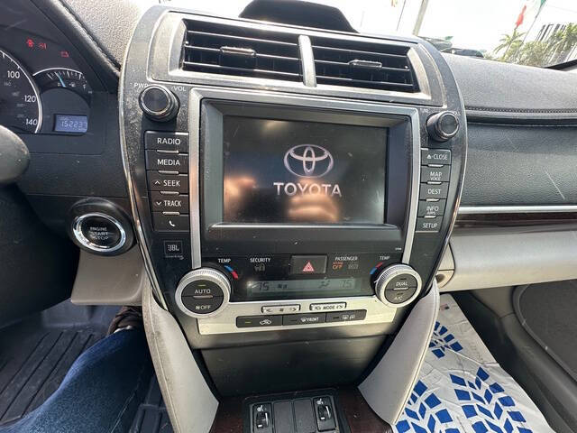 2014 Toyota Camry XLE V6