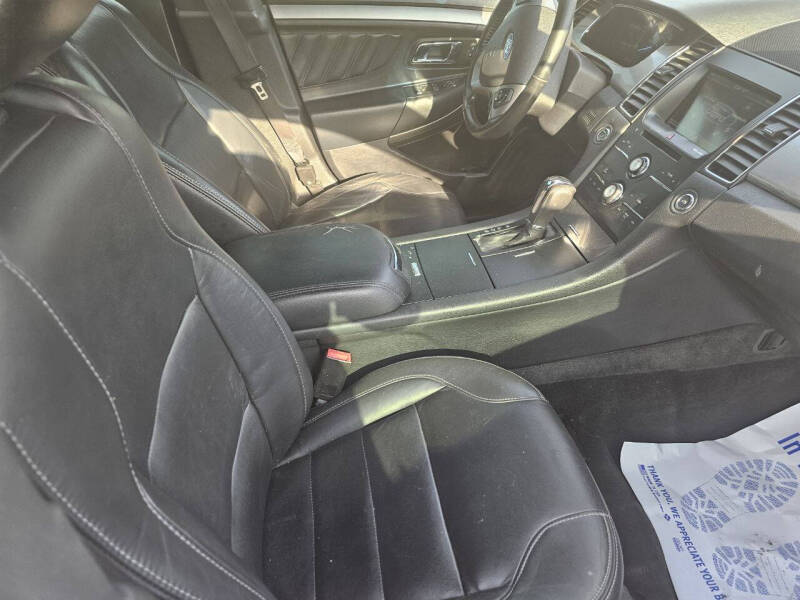 2013 Ford Taurus SEL