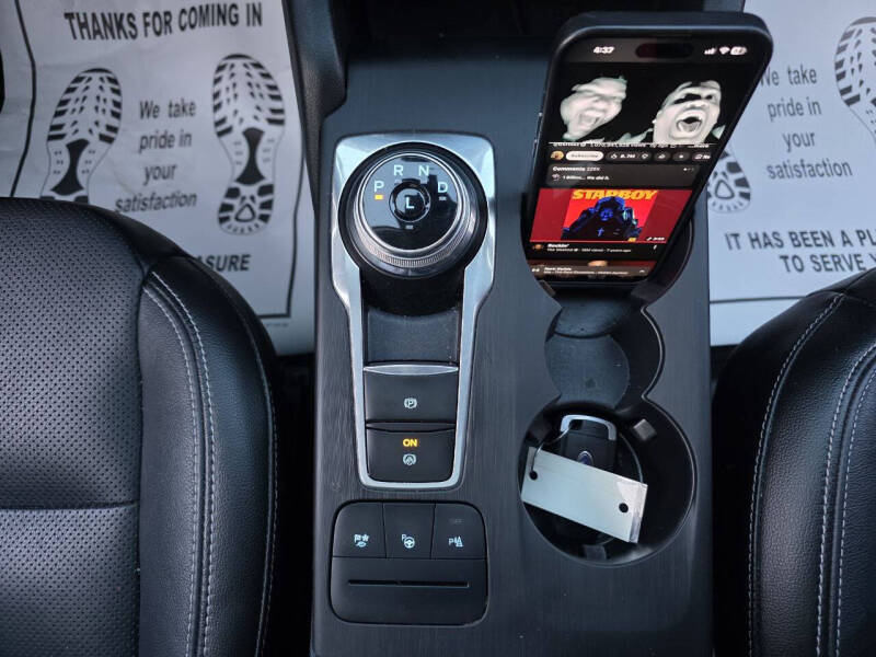 2020 Ford Escape Hybrid Titanium