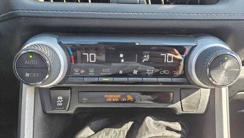 2021 Toyota RAV4 Hybrid LE