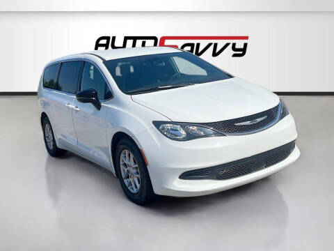2025 Chrysler Voyager LX