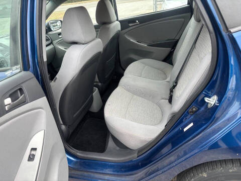 2017 Hyundai Accent SE