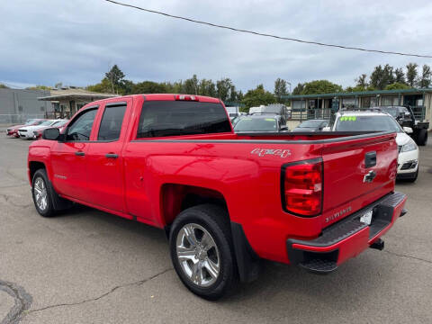 2017 Chevrolet Silverado 1500 Custom