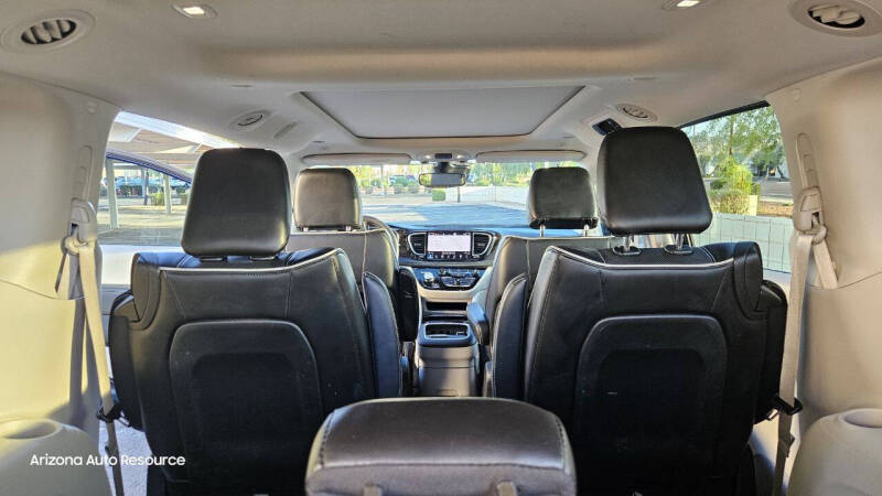 2023 Chrysler Pacifica Plug-In Hybrid Limited