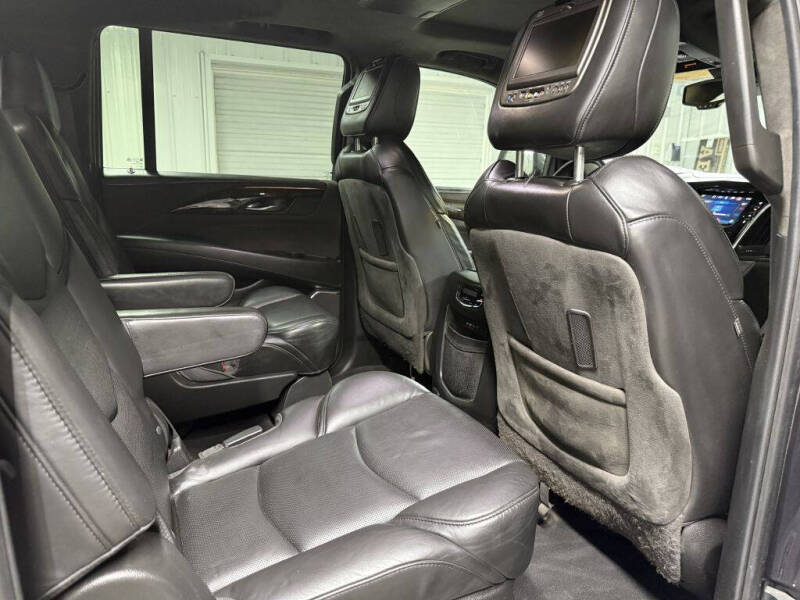 2016 Cadillac Escalade ESV Platinum