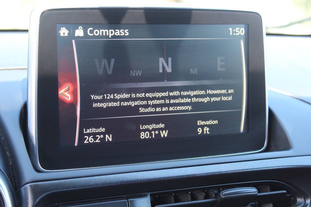 2018 FIAT 124 Spider 33