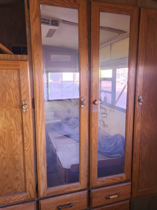 1989 Pace American 37F