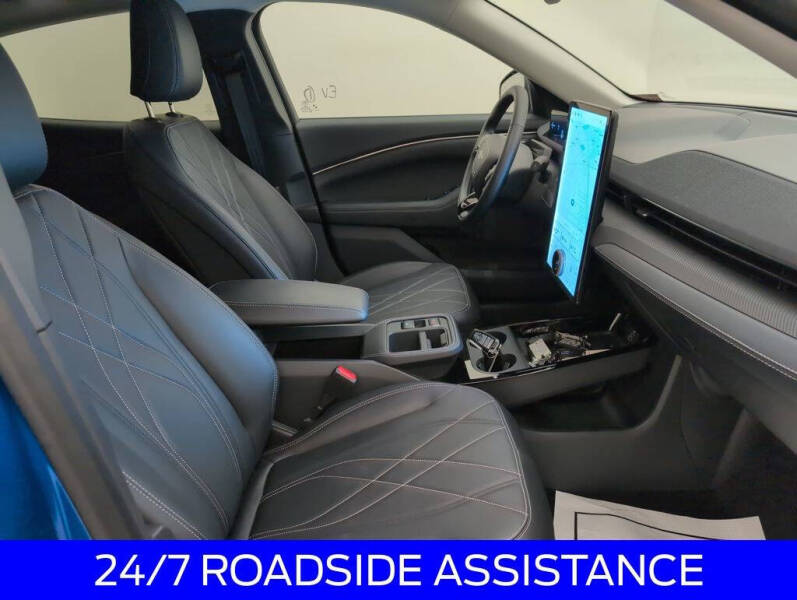 2025 Ford Mustang Mach-E Select