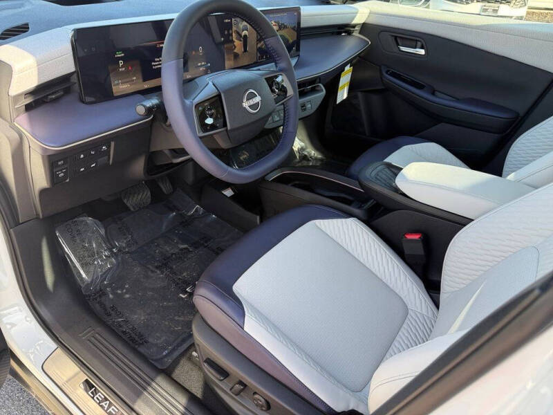 2026 Nissan LEAF Platinum+