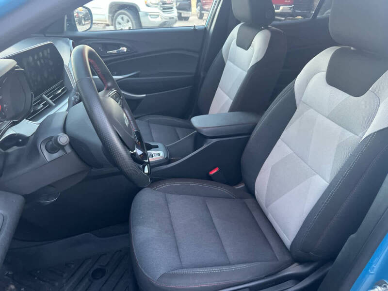 2025 Chevrolet Trax RS