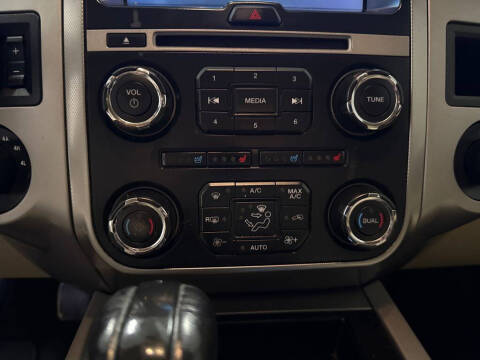 2017 Ford Expedition EL XLT