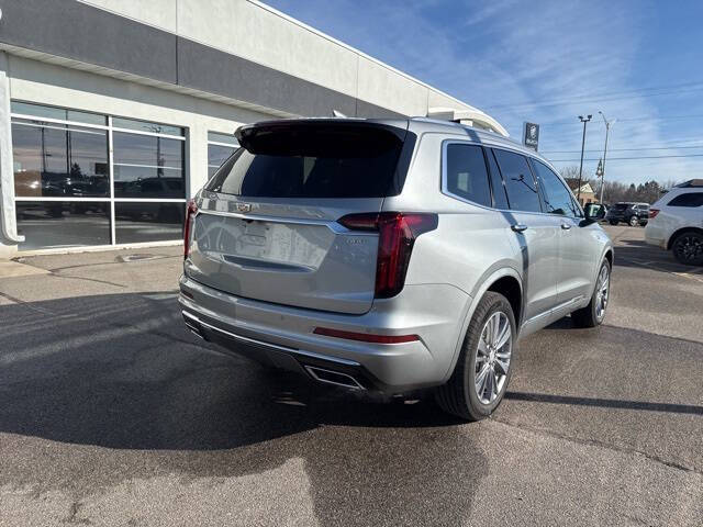 2025 Cadillac XT6 Premium Luxury