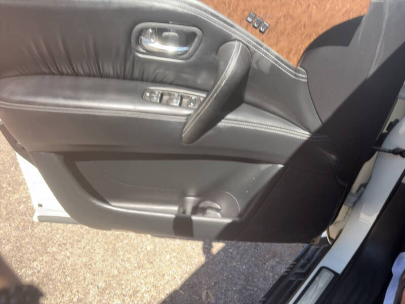 2016 Infiniti QX80