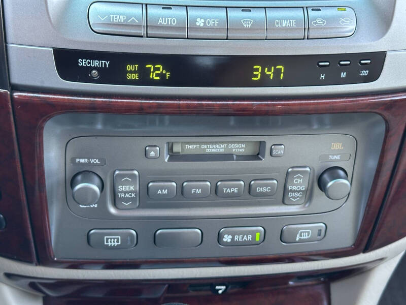 2004 Toyota Land Cruiser