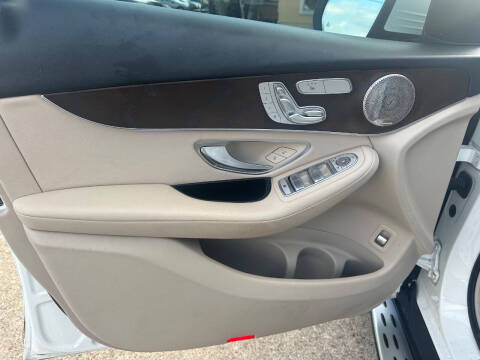 2021 Mercedes-Benz GLC GLC 300