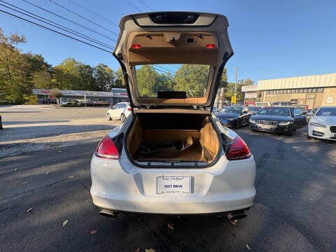 2011 Porsche Panamera 4