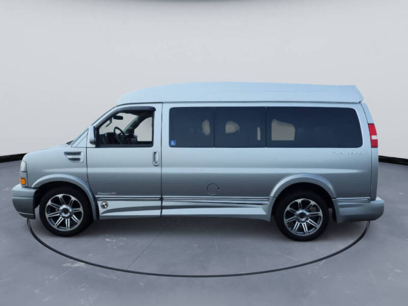 2018 GMC Savana 2500
