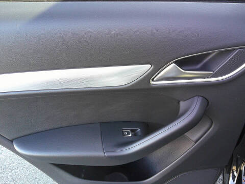 2016 Audi Q3 2.0T quattro Premium Plus