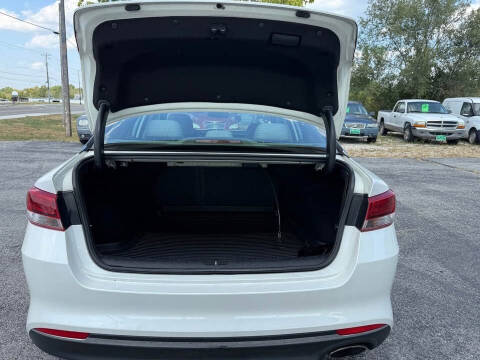 2017 Kia Optima LX