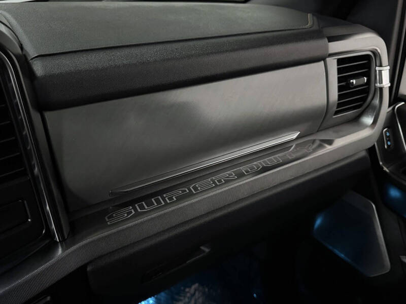 2024 Ford F-350 Super Duty Platinum