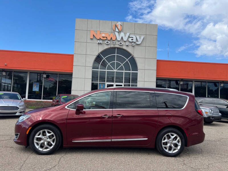 2020 Chrysler Pacifica Touring L Plus