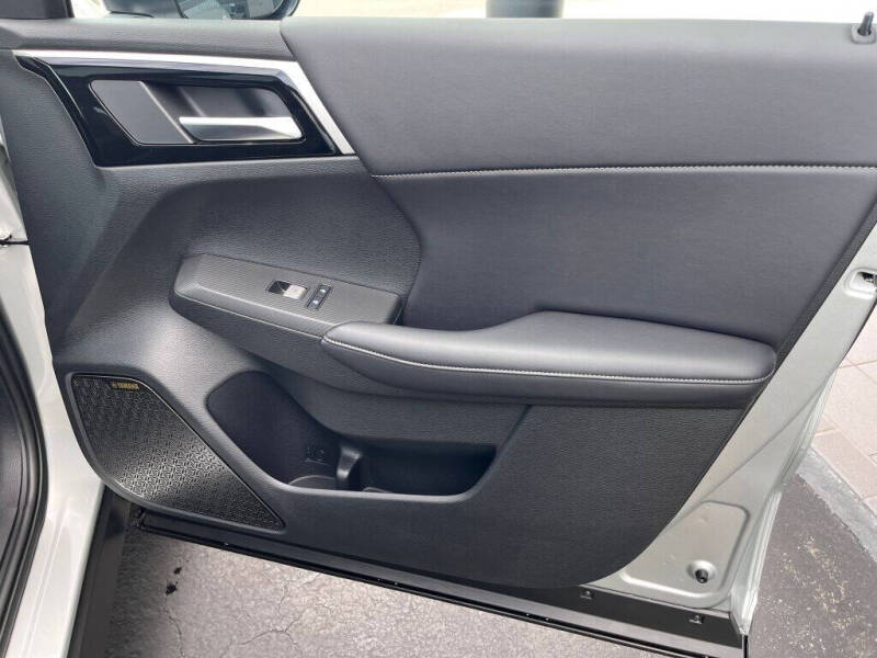 2025 Mitsubishi Outlander SE