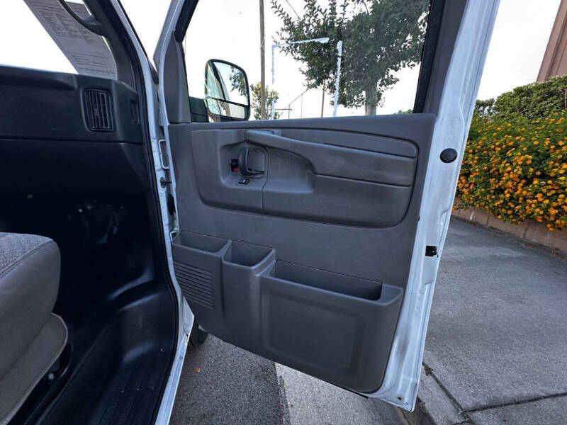 2009 GMC Savana 3500