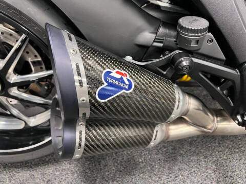 2012 Ducati Diavel Carbon Series