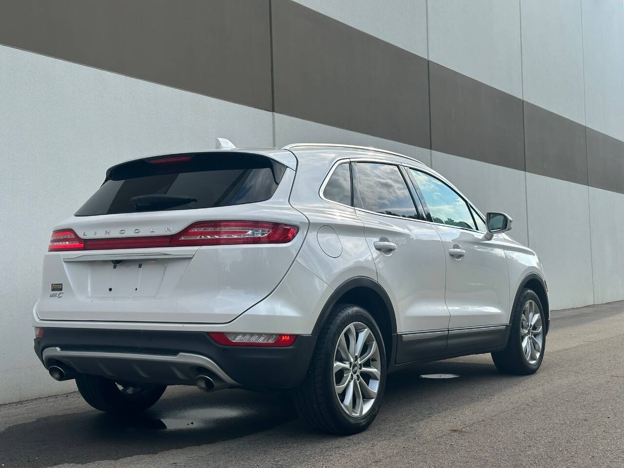 2019 Lincoln MKC for sale at Phoenix Motor Co in Romulus, MI