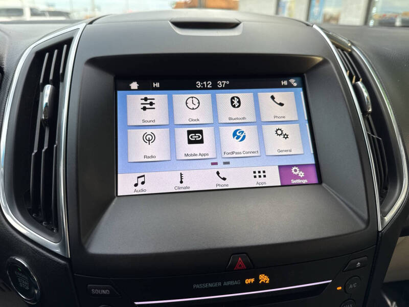 2019 Ford Edge Titanium